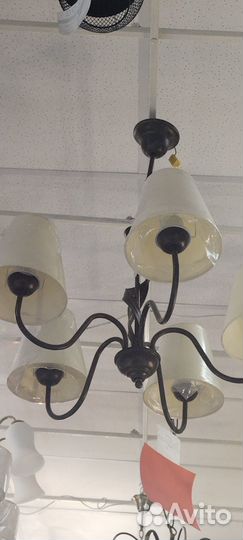 Люстра потолочная, настольная лампа