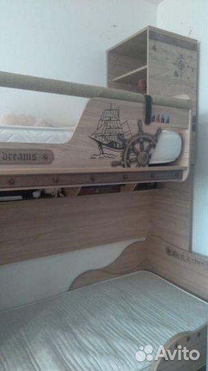 Двухъярусная кровать бу с матрасами