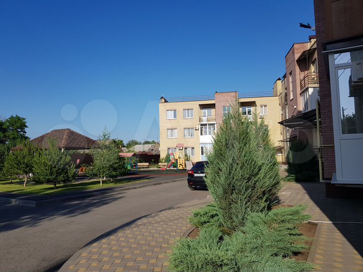 2-к. квартира, 72,9 м², 1/3 эт.