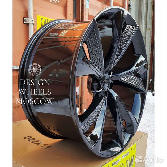 Кованые диски R22 на Audi A7 RS7 Q7 Q8