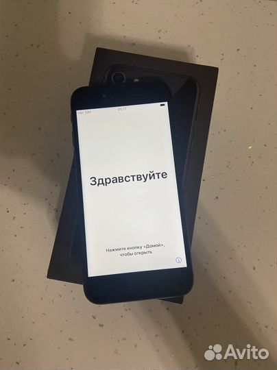 iPhone 8, 64 ГБ