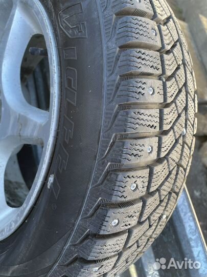 Лить на зимней резине Viatti