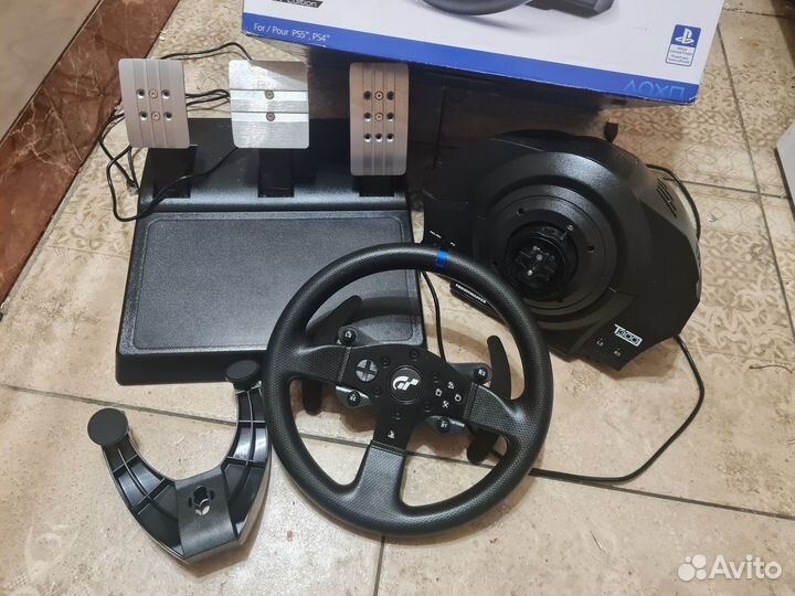 Руль thrustmaster 1080 градусов 3 педали