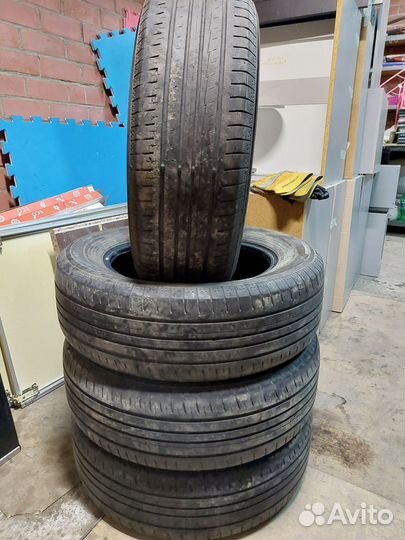 Yokohama BluEarth AE50 215/65 R17