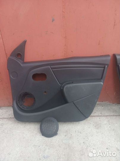 Дверные карты renault logan