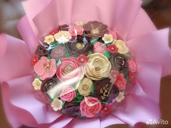 Букет из шоколадных цветов