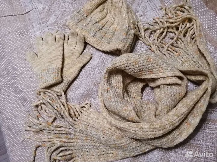 Комплект шапка и шарф для девочки