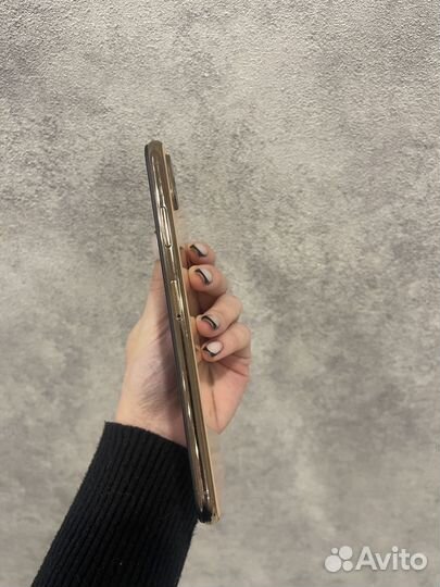 Телефон iPhone xs max