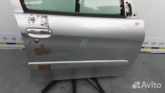 Дверь передняя правая citroen xsara picasso (96C09