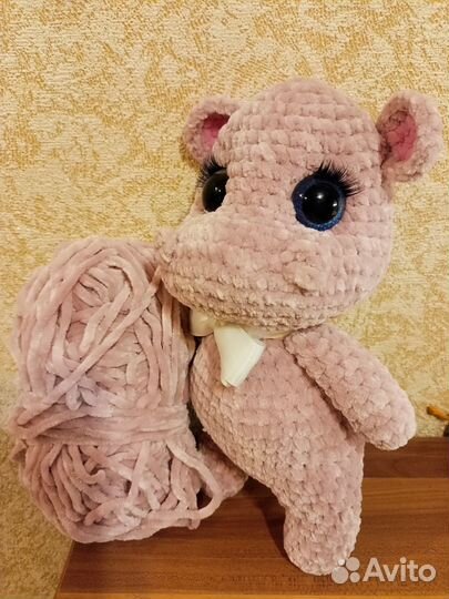Игрушка из плюшевой пряжи