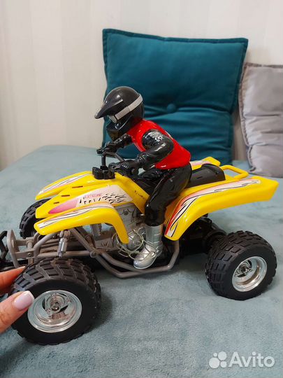 Игрушка квадроцикл
