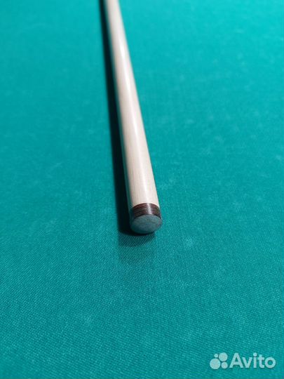 Установка наклеек на бильярдный кий