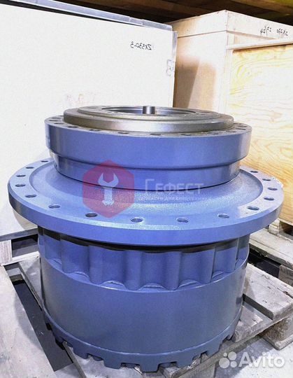 Бортовой редуктор Komatsu PC350LC-8M0