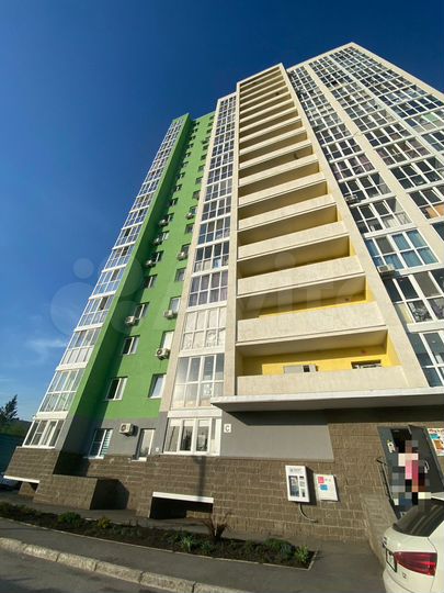 3-к. квартира, 70,2 м², 1/17 эт.