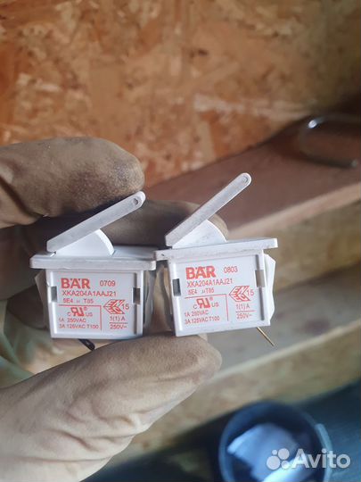 Полки и запчасти для холодильника