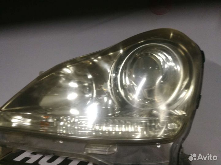Фары Toyota Crown Majesta uzs186/uzs187