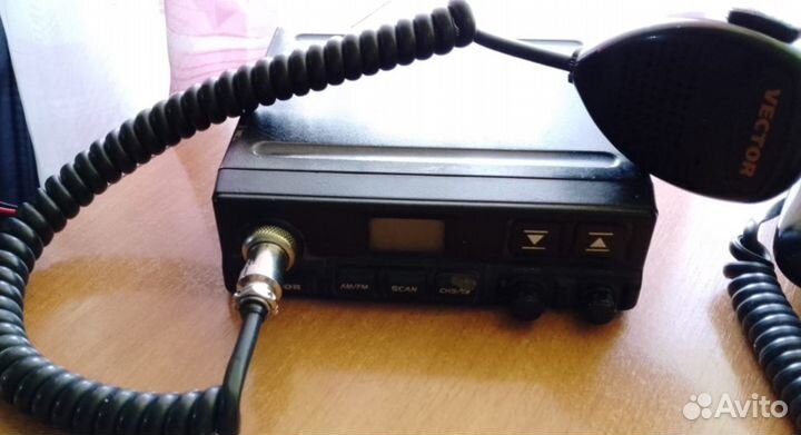 Продам рацию vector