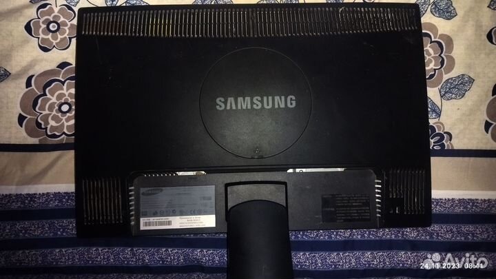 Монитор Samsung 943nw