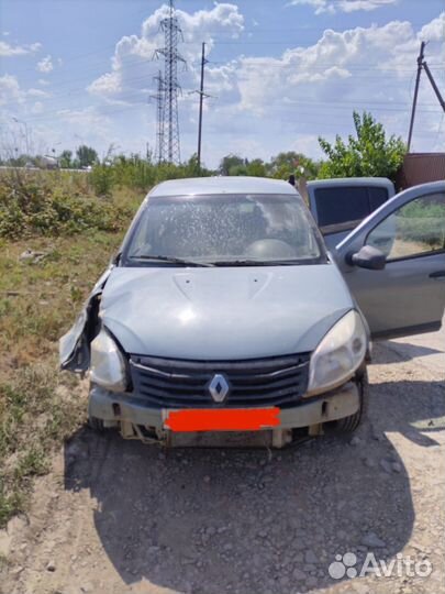 В разборе Renault Sandero 2012г 1.4