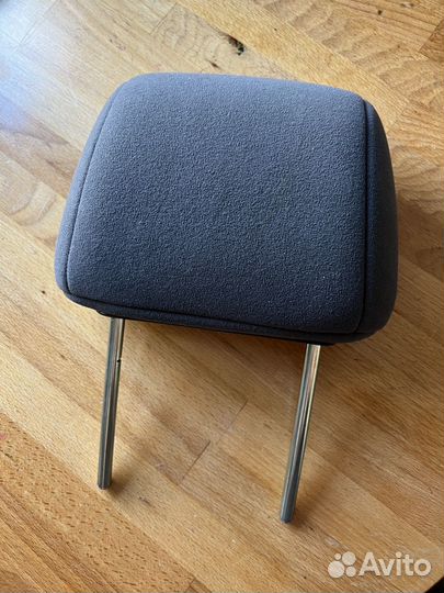Подголовник на Mitsubishi Lancer 9