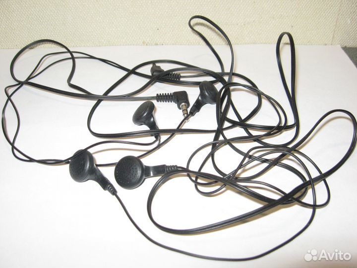 Наушники для плеера и других устройств