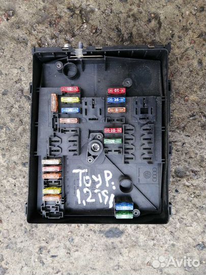 Блок Предохранителей Шкода 1.2 1.4 TSI 1K0937125D