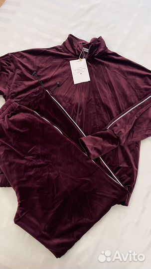 Новый велюровый костюм двойка р44