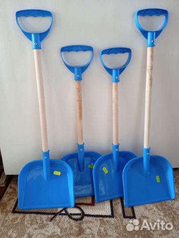 Лопатка деревянная детская