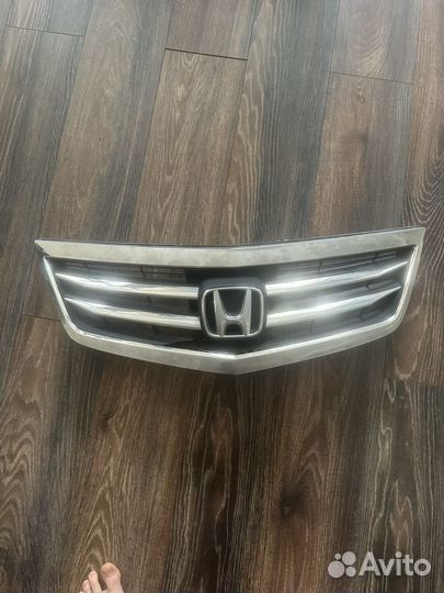 Решетка радиатора honda accord 8