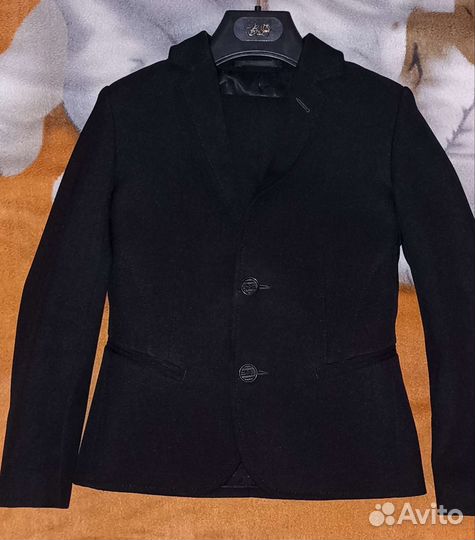 Пиджак школьный р. 128 Белая рубашка в подарок