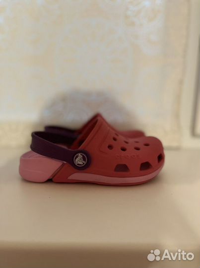 Сандали crocs c10