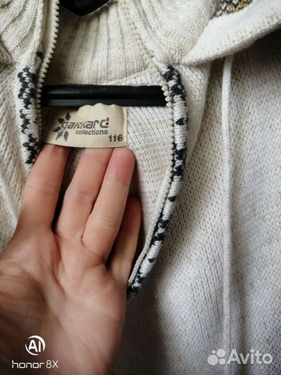 Теплая кофта для девочки