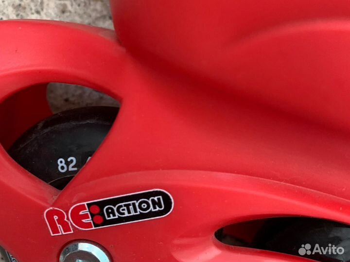 Роликовые коньки