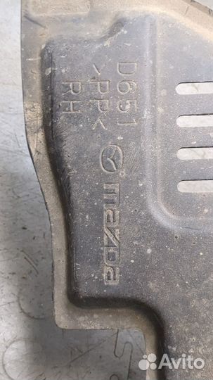 Защита арок (подкрылок) правая передняя Mazda 2, 2008