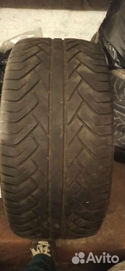Yokohama Advan S/T V801 285/45 R19 107W