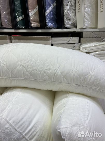 Подушки La Perla высокие шелк/бамбук оригинал