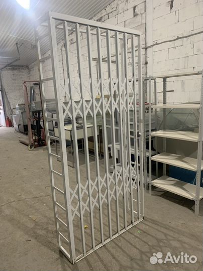 Решетка на входную дверь