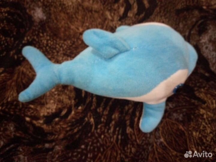 Игрушка в виде кита