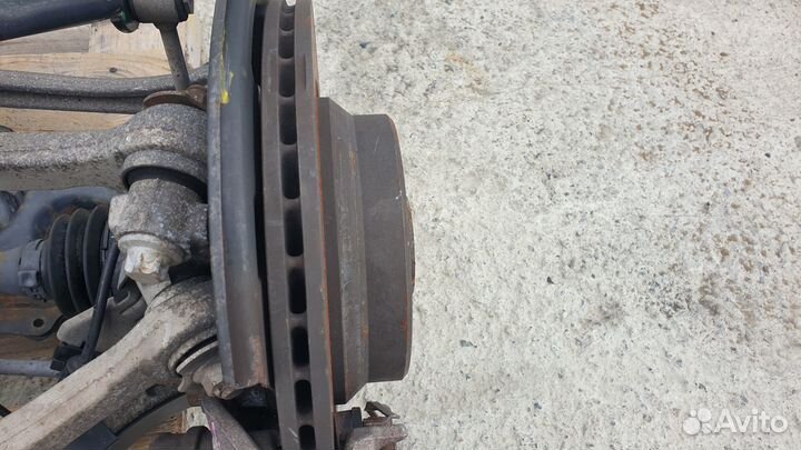 Задний подрамник в сборе на Mercedes-Benz W211