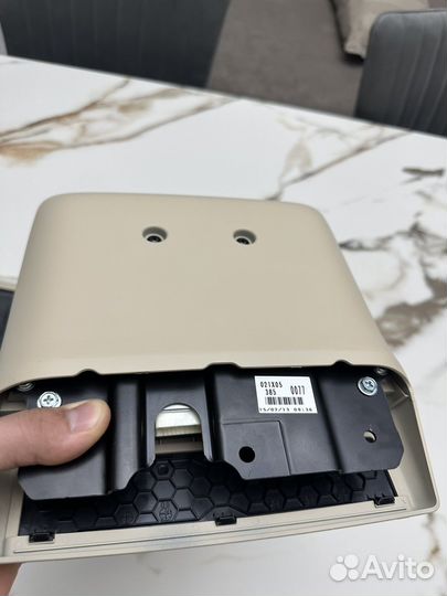 Мониторы на lexus LX 570