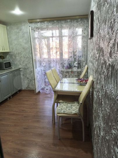 3-к. квартира, 89 м², 5/5 эт.