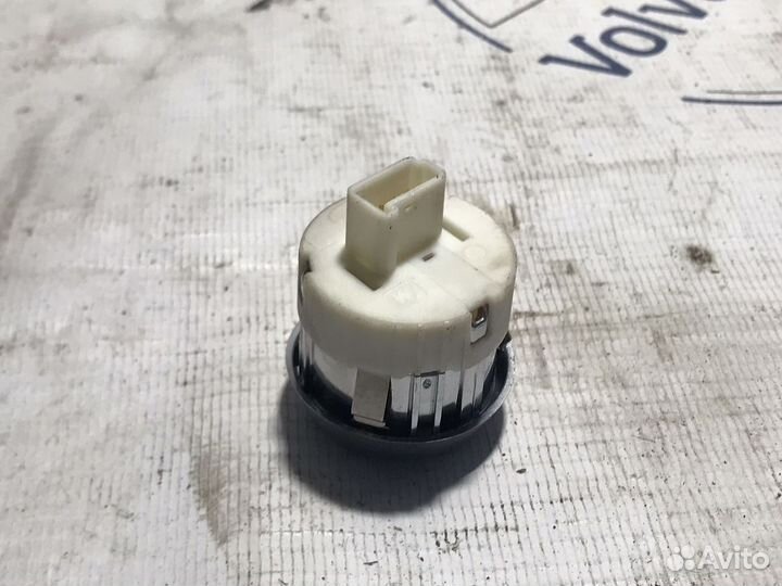 Кнопка запуска двигателя Land Rover Freelander (L3