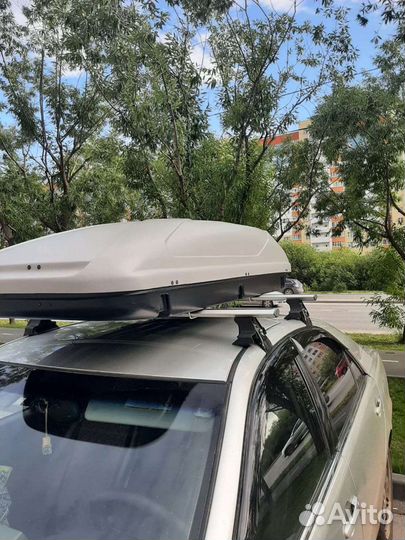 Автомобильный бокс на крышу