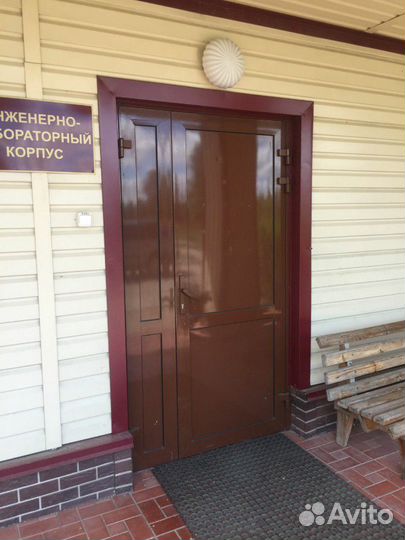 Алюминиевые двери и перегородки: входные, офисные