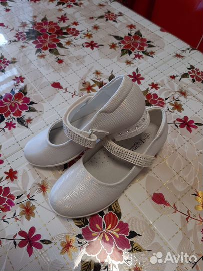 Туфли на девочку