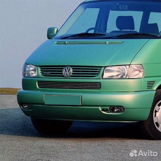 Бампер передний в цвет Volkswagen Transporter T4