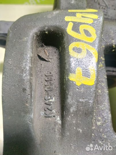 Суппорт передний правый Chrysler 300C 2008Г.в