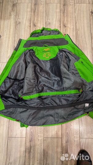 Куртка для сноуборда