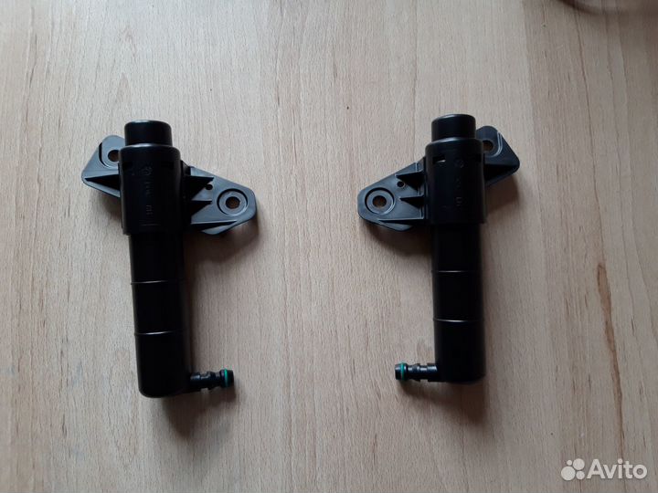 Форсунка омывателя фар KIA Sportage 3