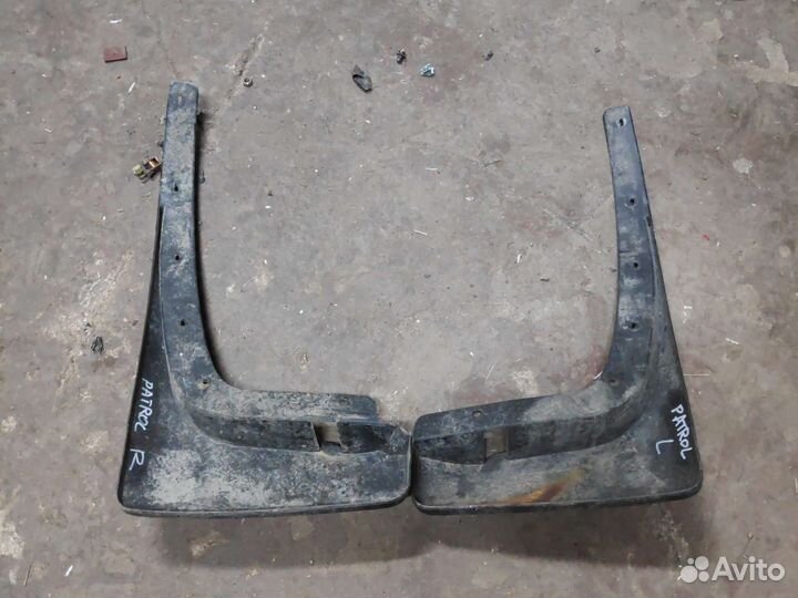 Брызговики задние Nissan Patrol Y62